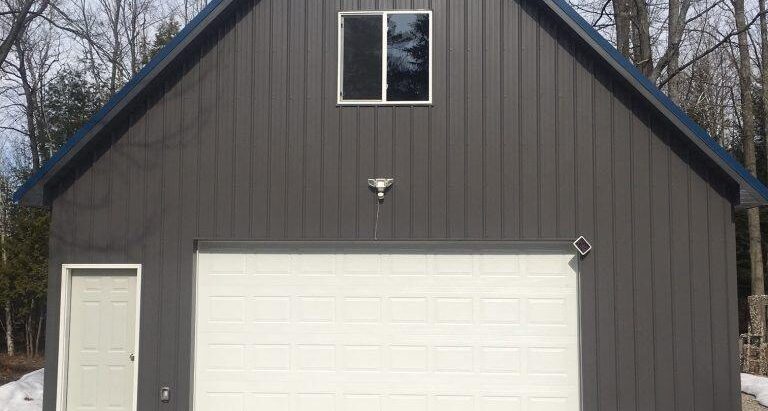 Garage with studio apartment
