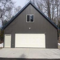 Garage with studio apartment